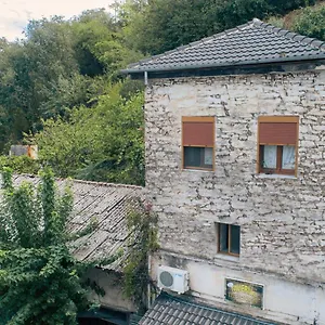 Klajd Apartment Gjirokaster